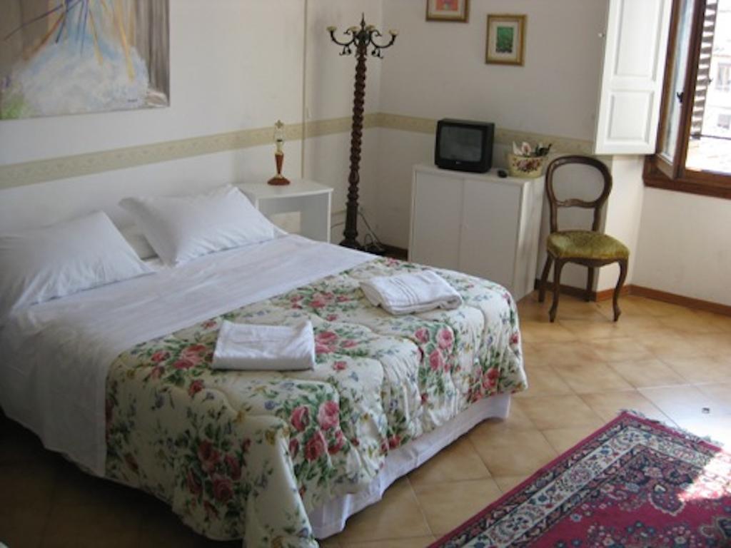 Hostel Veronique Firenze Værelse billede