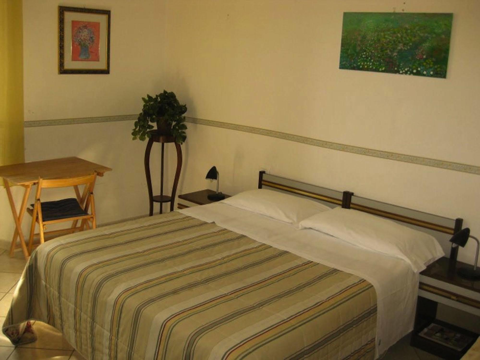 Hostel Veronique Firenze Eksteriør billede