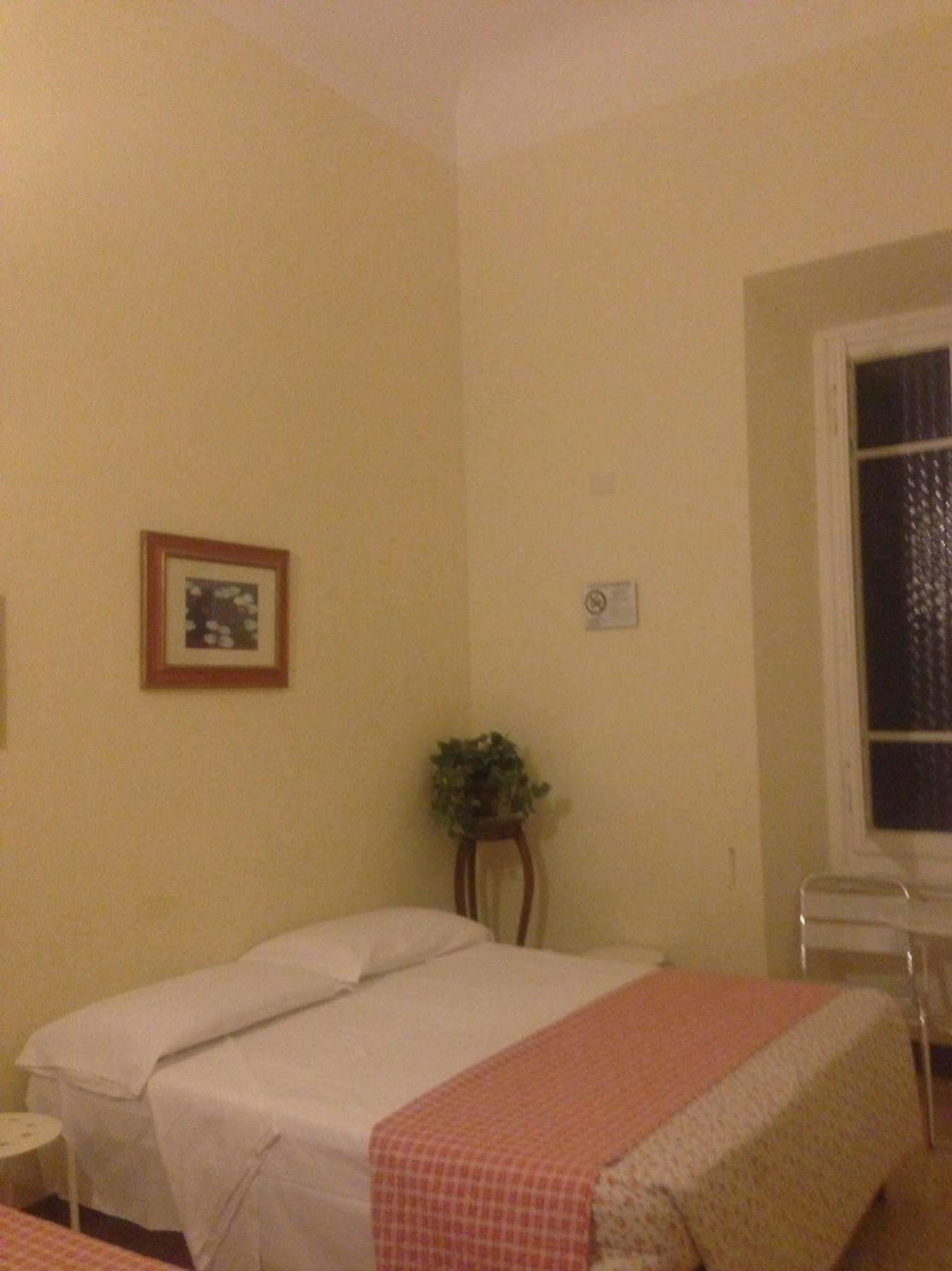 Hostel Veronique Firenze Eksteriør billede